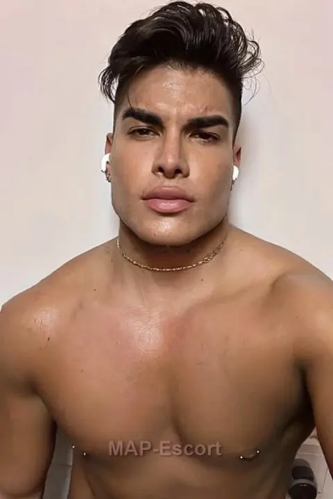Sebastian Santana, foto del profilo 2 di 3